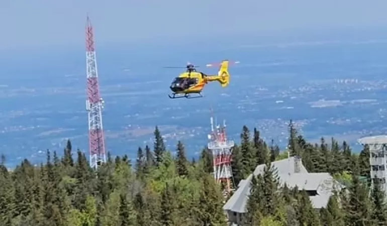 Wypadek rowerzysty na trasie enduro z Szyndzielni. Mężczyznę ewakuowano śmigłowcem LPR
