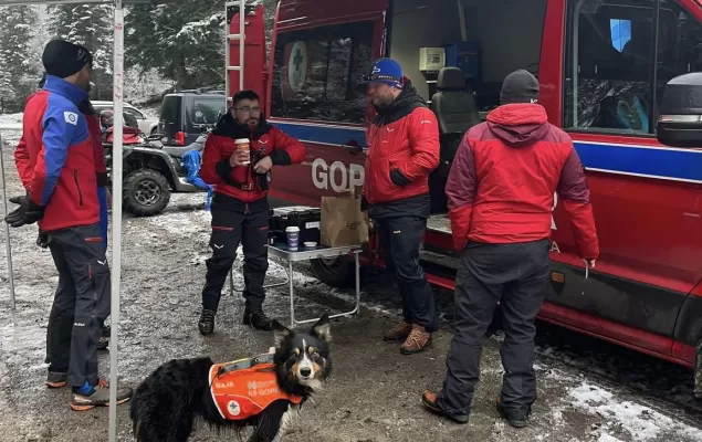 [FOTO] Ratownicy GOPR poszukiwali zaginionego mężczyzny w rejonie Potrójnej w Beskidzie Małym